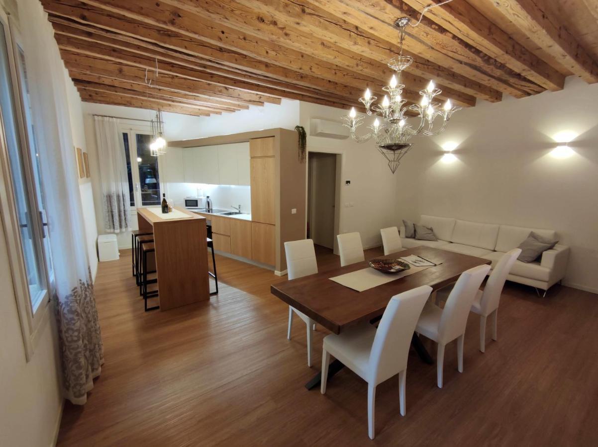 Deluxe 3 Bedroom Flat In Rialto Veneza Exterior foto