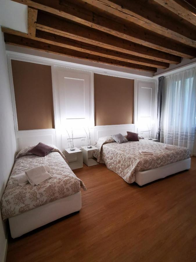 Deluxe 3 Bedroom Flat In Rialto Veneza Exterior foto