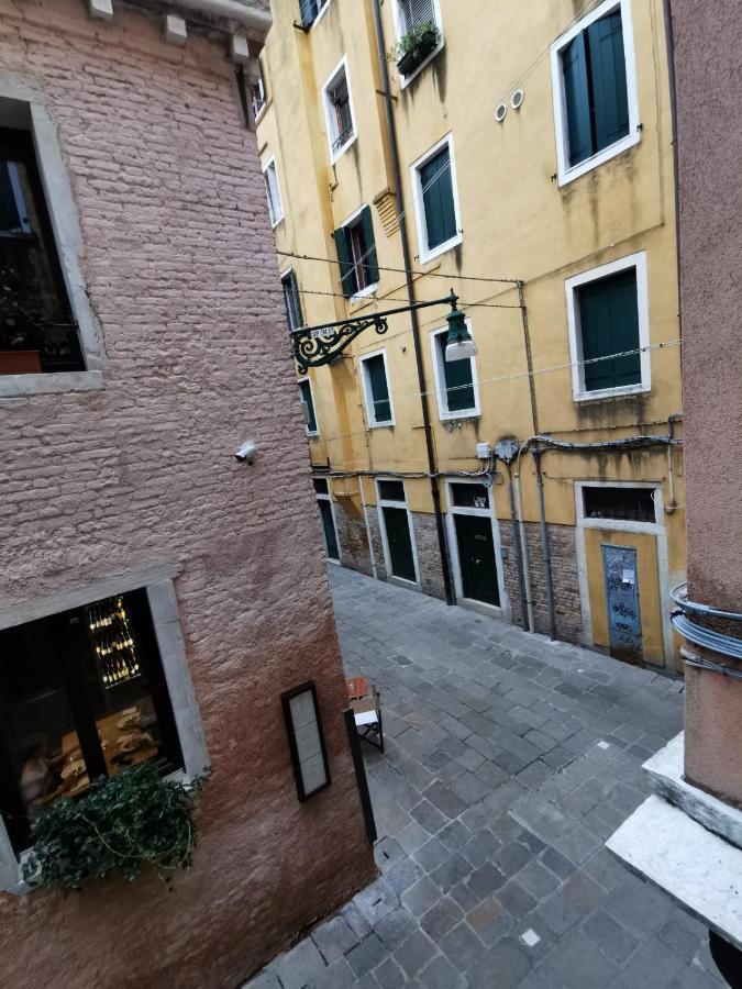 Deluxe 3 Bedroom Flat In Rialto Veneza Exterior foto